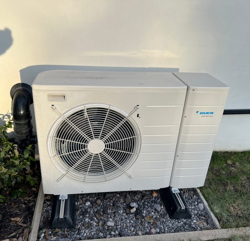 02 air source heat pumps